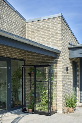 Halls Gewächshaus Qube Lean-to - 0,8 m² / 1,2 m² / 4,7 m² / 7,1 m² Farbe: Schwarz